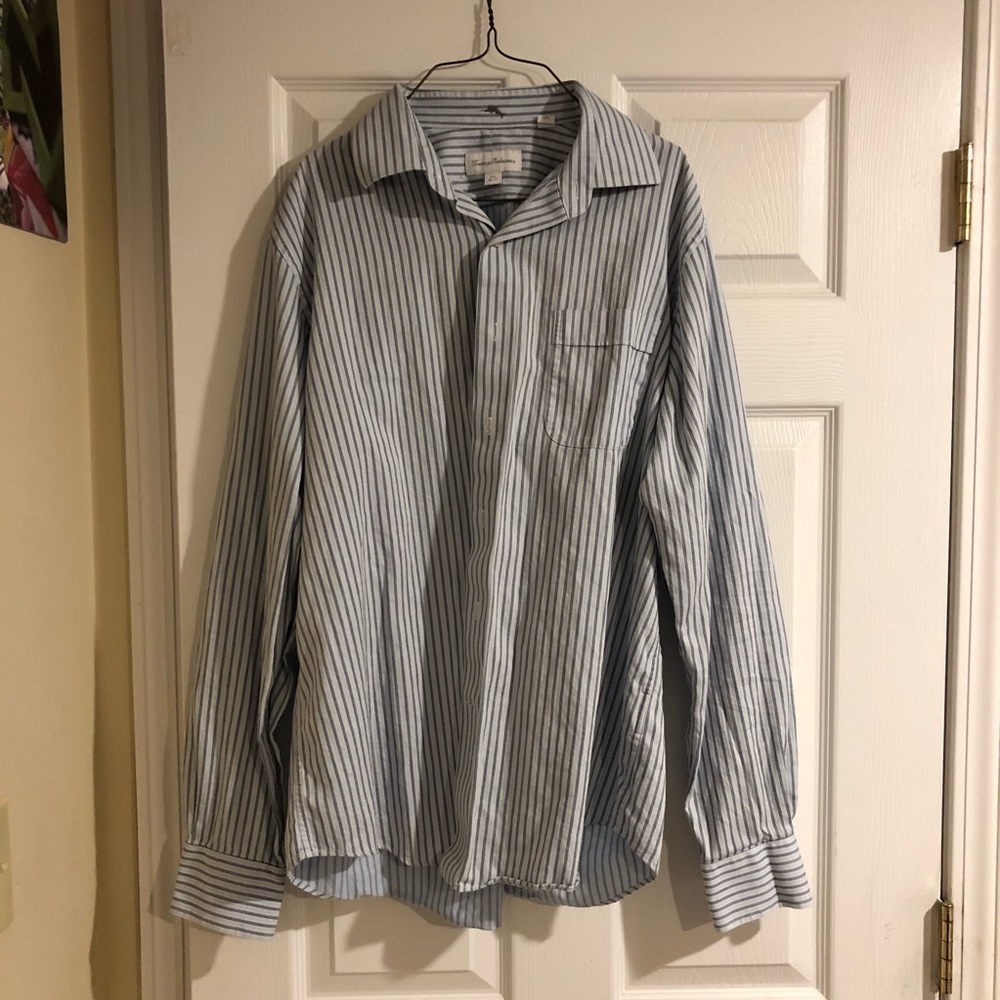 Tommy Bahama men’s dress shirt